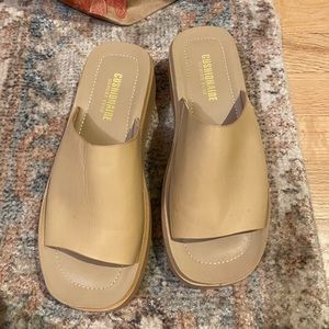 Women’s Sandals